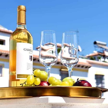فيلا New Townhouse In The Heart Of Nerja With Jacuzzi المظهر الخارجي الصورة