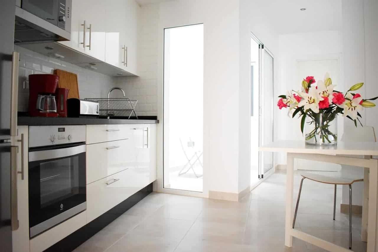 فيلا New Townhouse In The Heart Of Nerja With Jacuzzi المظهر الخارجي الصورة
