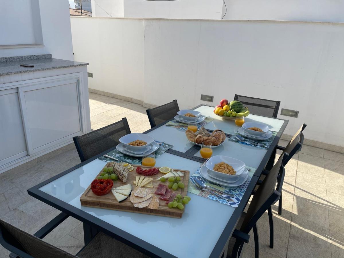 فيلا New Townhouse In The Heart Of Nerja With Jacuzzi المظهر الخارجي الصورة