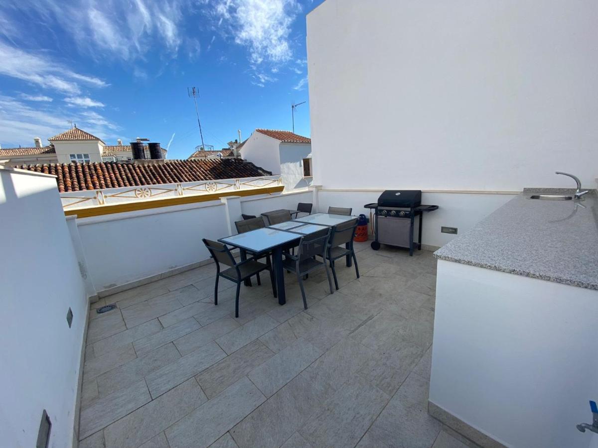 فيلا New Townhouse In The Heart Of Nerja With Jacuzzi المظهر الخارجي الصورة
